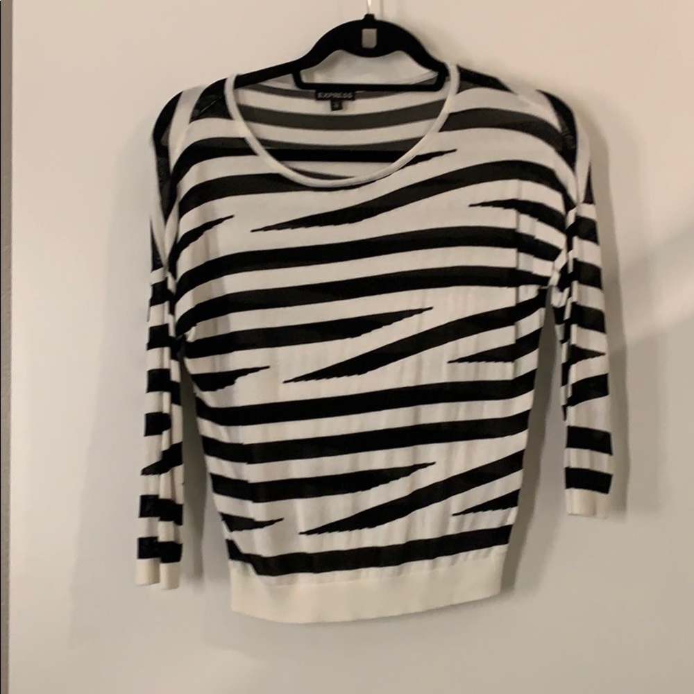 Zebra mid sleeve blouse